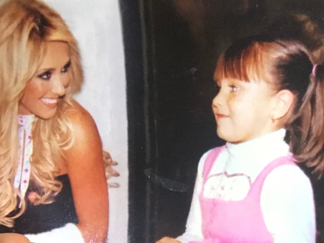 Desde que la hija de Marichelo era niña fue comparada con la exRBD, debido a que ambas lucían melenas rubias, tienen ojos azules y una característica sonrisa.