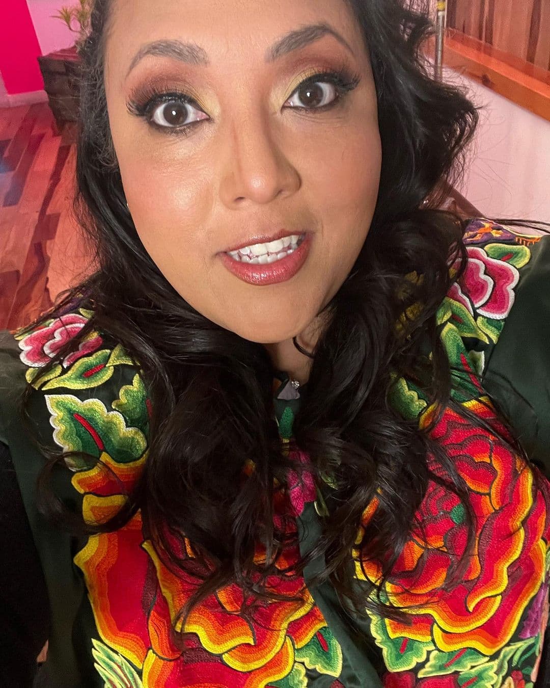 Michelle Rodríguez posa en bra top en arriesgadas fotos para revista, ¡luce hermosa!