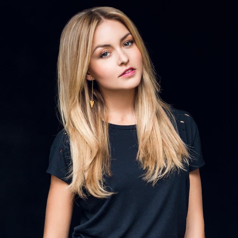 La actriz Angelique Boyer hace gala de su talento en las telenovelas, donde cautiva con su sensualidad y belleza, hecho que también resalta en redes sociales