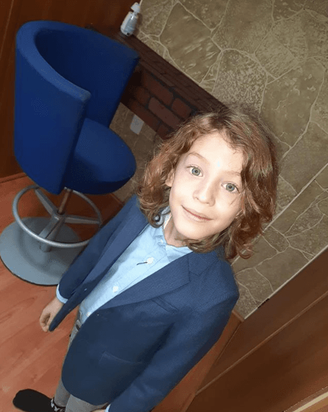 Además, al igual que muchos otros niños y adolescentes, el pequeño recientemente abrió su cuenta de TikTok para compartir y crear contenido con su base de fans.