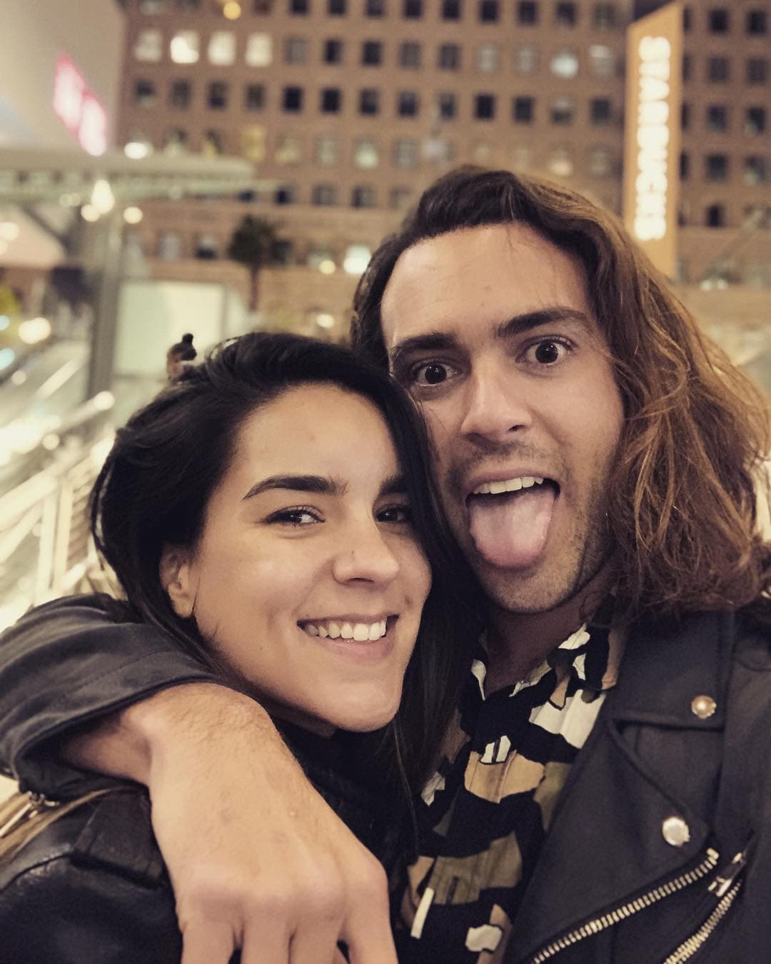 “Tuvimos un breve romance de verano cuando ella tenía catorce y yo dieciséis años. Ocho años después, Ana vino a México, y cuando la vi, volví a sentir lo mismo”, relató a ¡HOLA!
