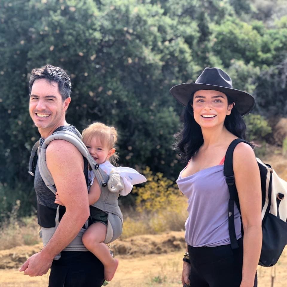 Además de ser adorable , Kailani sorprendió con su lado aventurero, y es que con un año y medio realizó al lado de sus padres viajes a Hawái, Europa y la Riviera Maya.