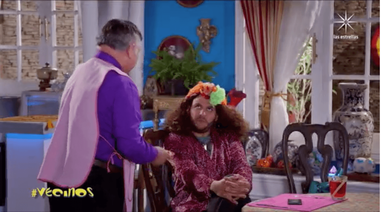 El popular influencer
<b>Paco de Miguel </b>también se integrará a esta hisroria, interpretando su simpático personaje de la
<b>‘Miss Lety’</b>, al quererse a unir a
<b>‘Don Arturo’ </b>cuando éste se convierte en tiktoker.