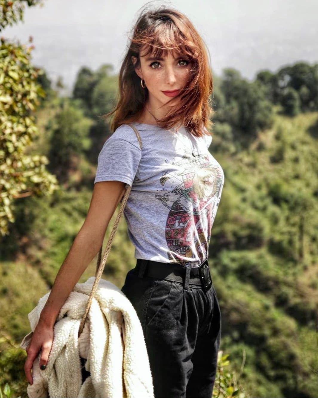 Natalia Téllez aparece junto a misterioso hombre y desata rumores de nuevo romance