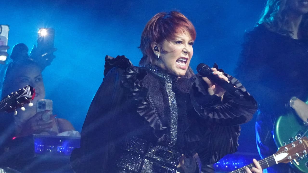 Alejandra Guzmán reaparece tras cirugía de emergencia: ¿revela enfermedad incurable?