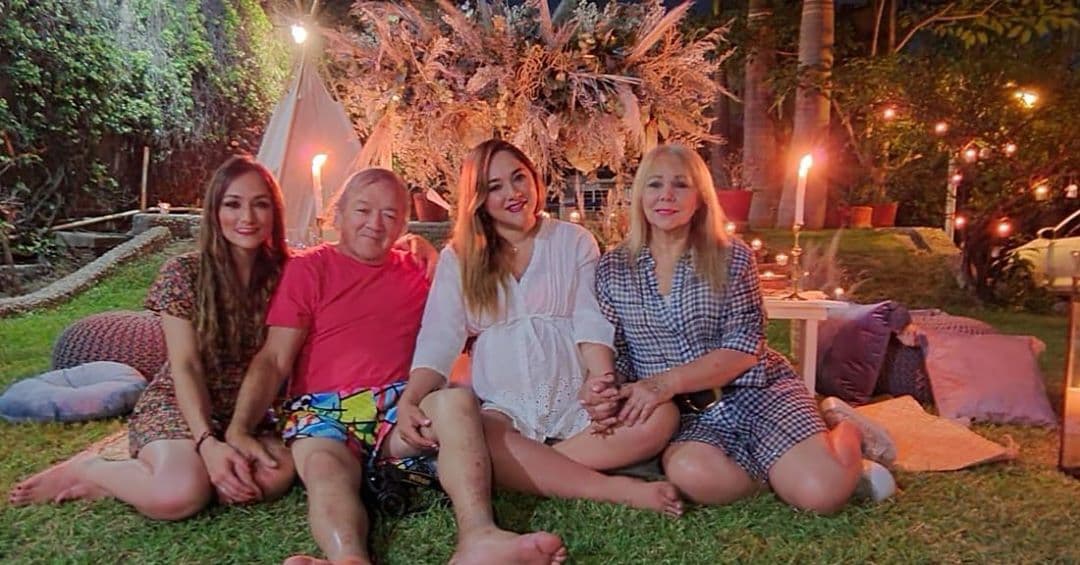 Sherlyn se reunió junto a su familia para disfrutar de una ínitma velada en honor a su hijo André, quien está a días de llegar al mundo.