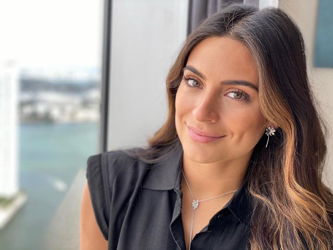 Ana Brenda Contreras publica foto con apuesto galán y desata rumores de romance por decirle “te amo”