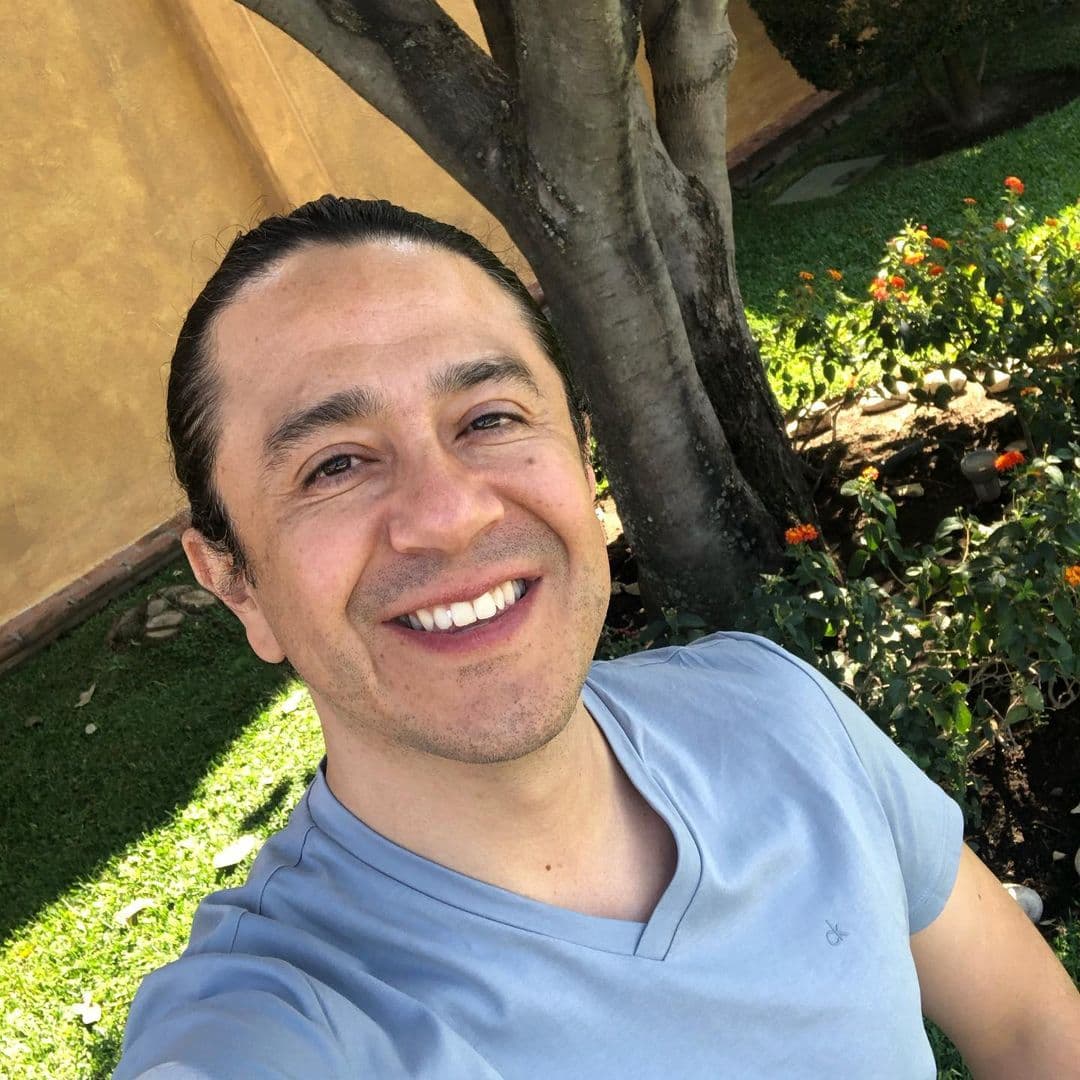 Moisés Iván Mora ('Aldolfo') tiene una hija que es su adoración, pero por el momento es soltero aparentemente, aunque dicha información no está al 100% confirmada por el actor.