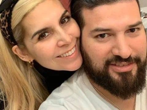 Fue entonces cuando se supo que Américo Garza había mantenido una relación extramarital, por cinco años, con Karla Panini. Incluso, en 2015, el empresario admitió que, aunque en su matrimonio con Luna siempre habían existido problemas, fue poco después del nacimiento de su segunda hija cuando comenzaron las agresiones físicas en la familia.