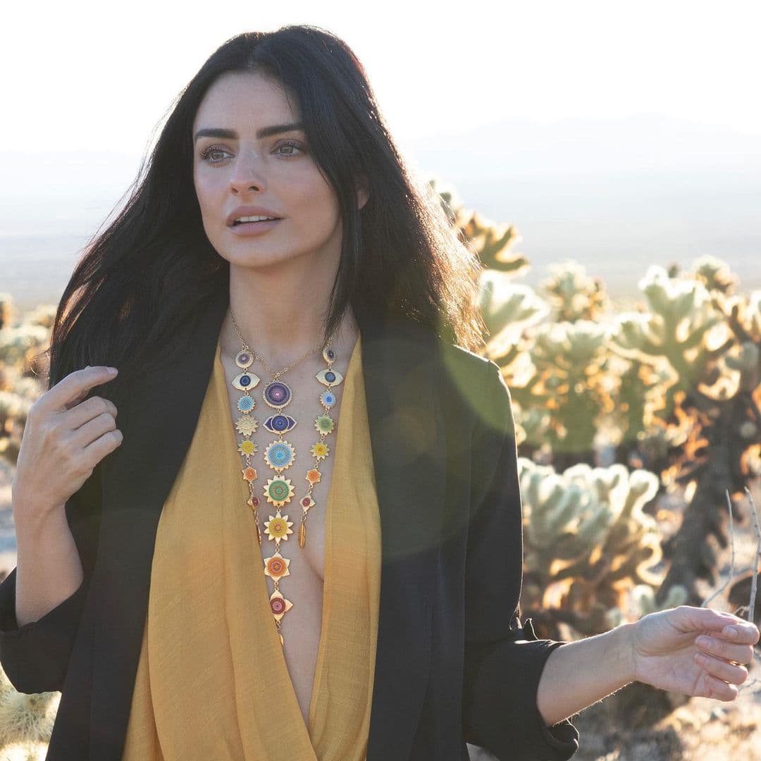 Mientras Mauricio Ochmann defiende su nueva relación, Aislinn Derbez por fin revela si tiene novio