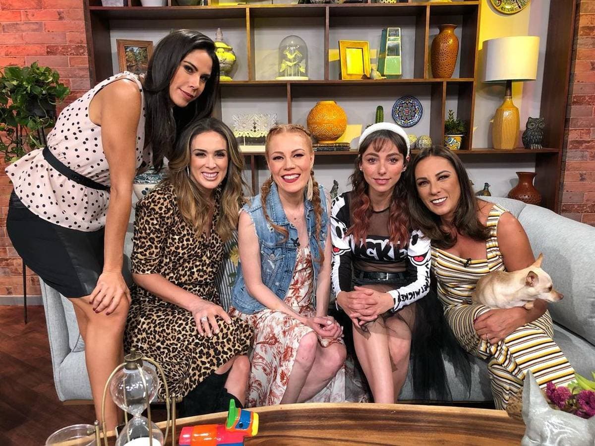 Natalia Téllez deja en shock a Jacky Bracamontes y a las Netas Divinas tras anunciar embarazo