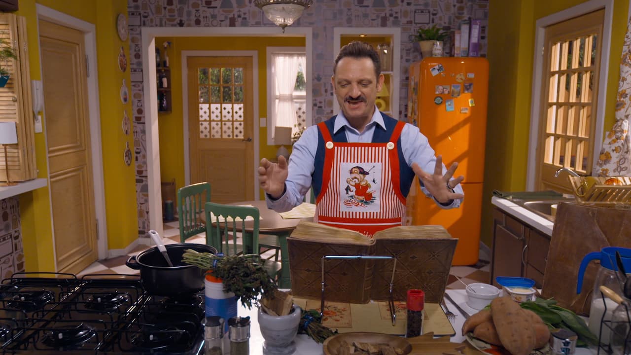 El tío César, en su papel de abuelo, desempolvó el libro de recetas familiares para practicar y hacerle las papillas al pequeño.