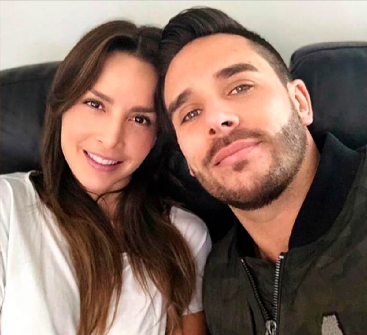 Carmen Villalobos hace esto y fans afirman son indirectas para su ex Sebastián Caicedo