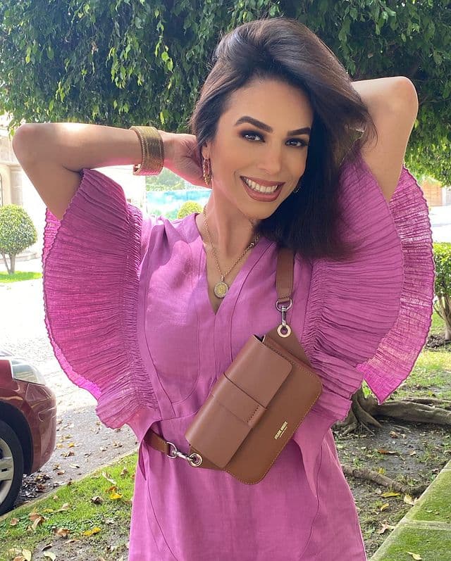 Biby Gaytán revela su rutina de maquillaje a 3 pasos