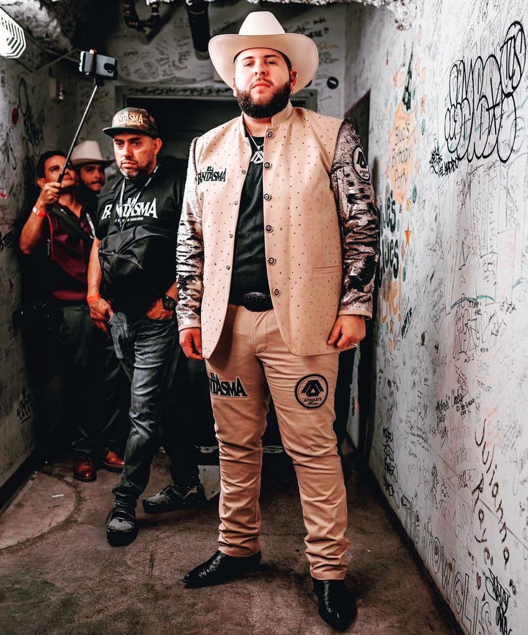 Así se ve el sorprendente nuevo video de El Fantasma