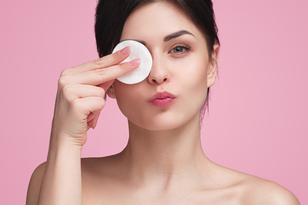 ¿Tienes piel grasa? Esta rutina skincare es ideal para ti