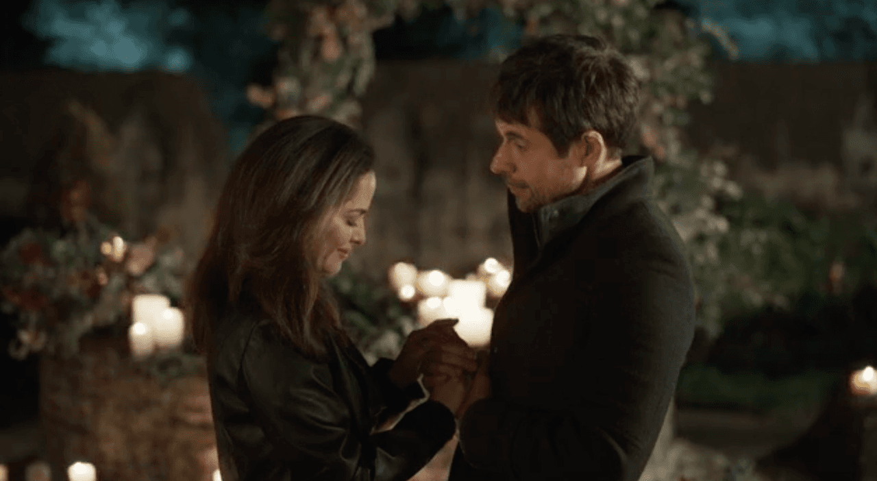 Camilo le pide matrimonio a Rebeca y ella con lágrimas, ¡le da el sí!