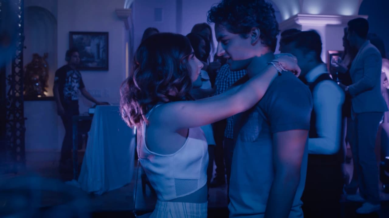 Rey vive su primera aventura amorosa