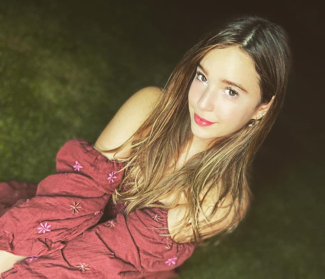 Mía también le respondió con emotivas palabras y destacó: “Papi hermoso, te amo con todo mi corazón y le agradezco a la vida que me haya dado a un papá tan amoroso e increíble como tú”.