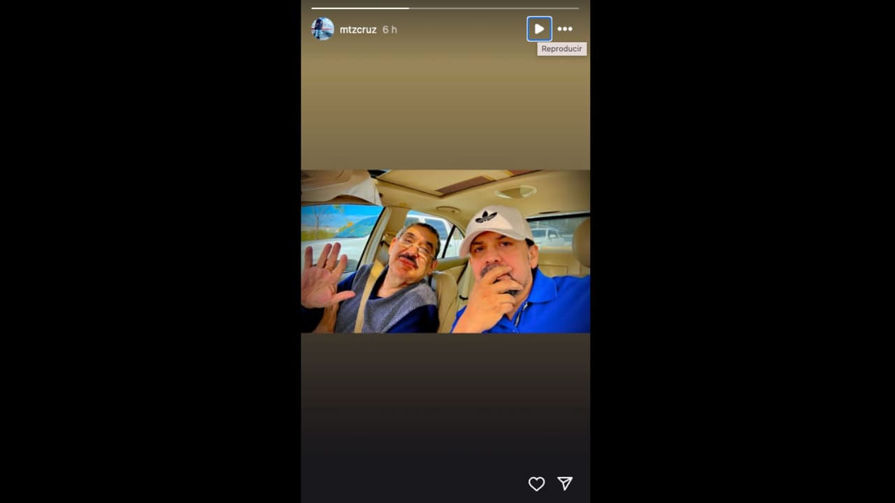 Cruz Martínez comparte nueca foro junto a don Víctor Villarreal