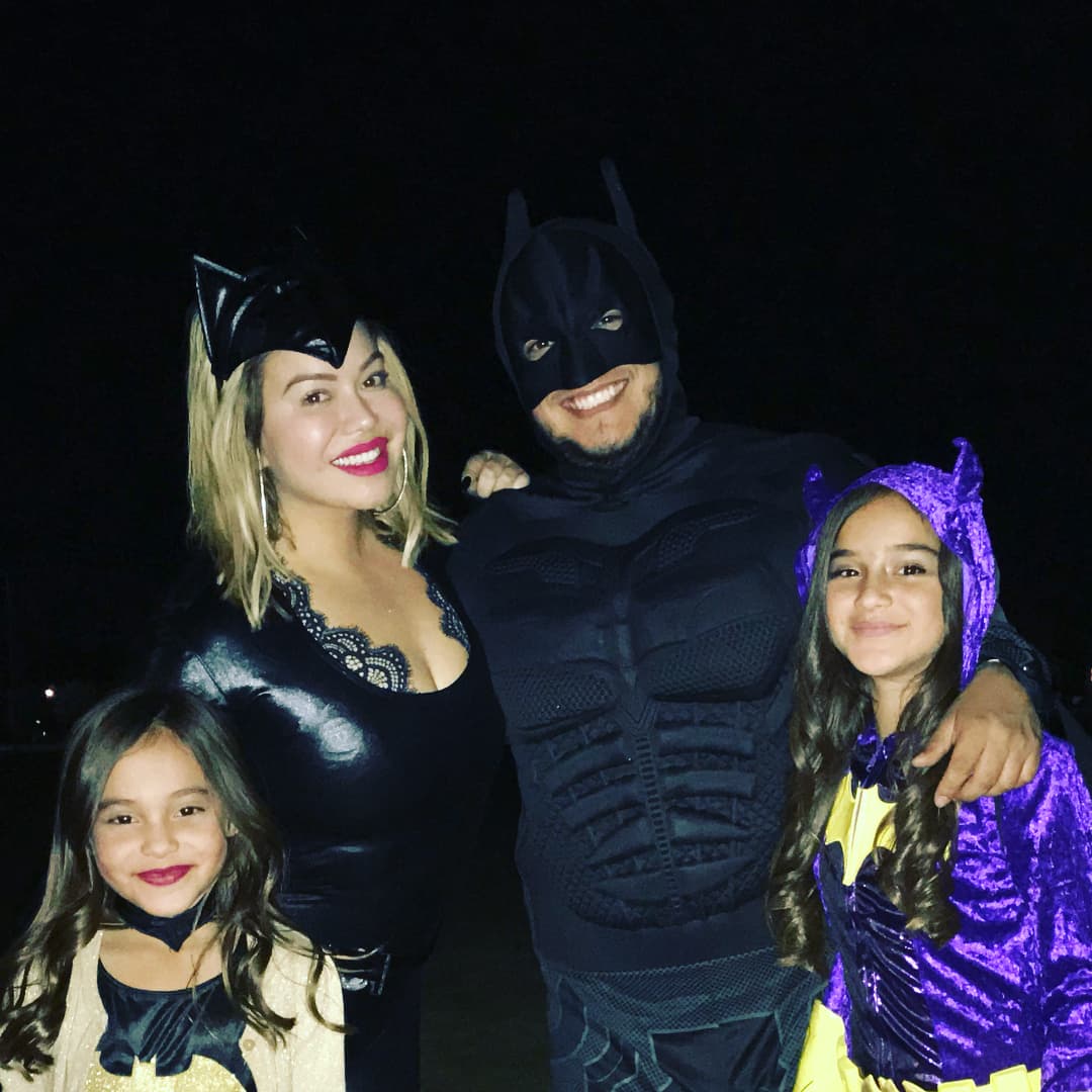Desde que comenzaron a salir han circulado diversos rumores, incluso se dijo que la hija de Jenni Rivera estaba embarazada, situación que ambos desmintieron