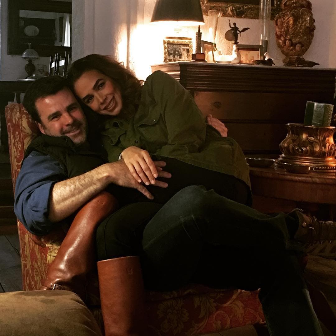 Biby Gaytán y Eduardo Capetillo: sus románticas fotos de 28 años de amor