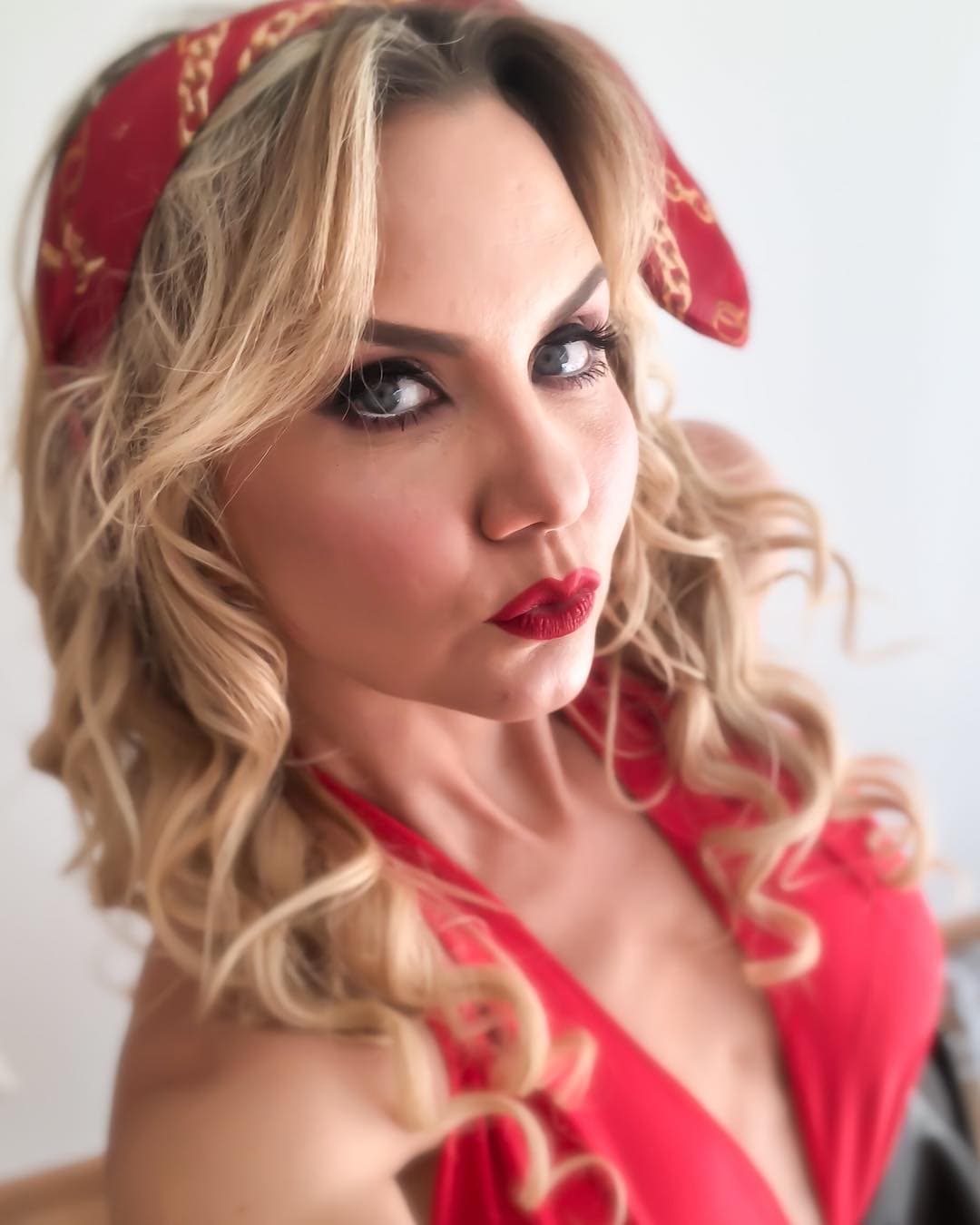 Michelle participa en el programa ‘Cuídate de la cámara’,