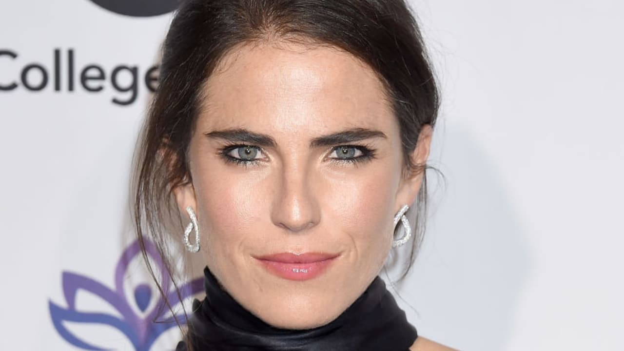Karla Souza está embarazada: presume su pancita por primera vez en plena alfombra roja