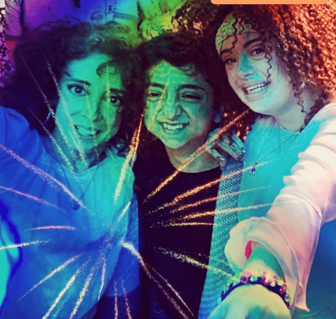 “Ellos se llevan muy bien. Jamás le dije (de la discapacidad de su hermana); siempre era: juntos al karate, juntos al Kumon, juntos a la natación, etcétera, para que Felipe nunca la considerara menos”, detalló.