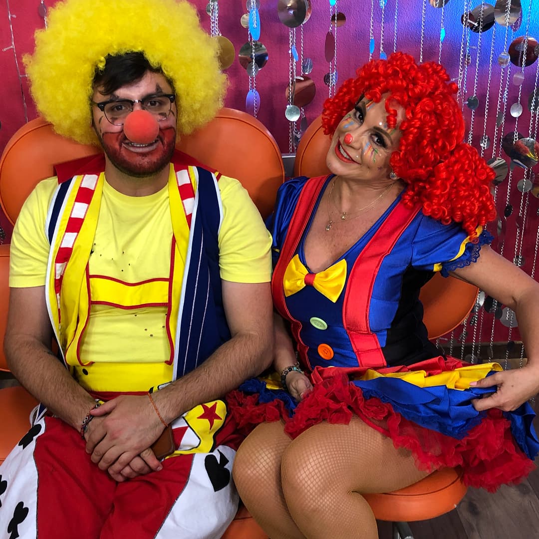 Junto con su 'Charly' fueron un par de payasitos.