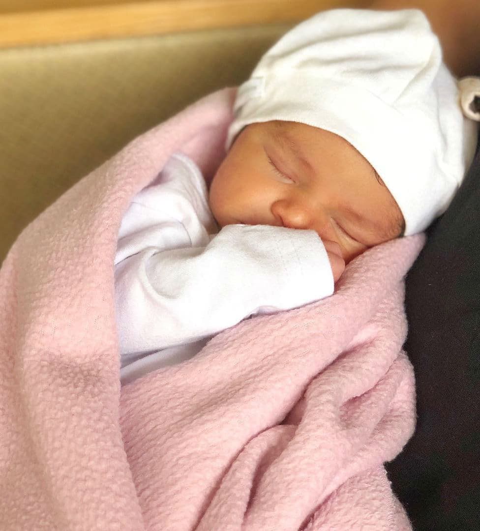 María es la quinta hija de la conductora