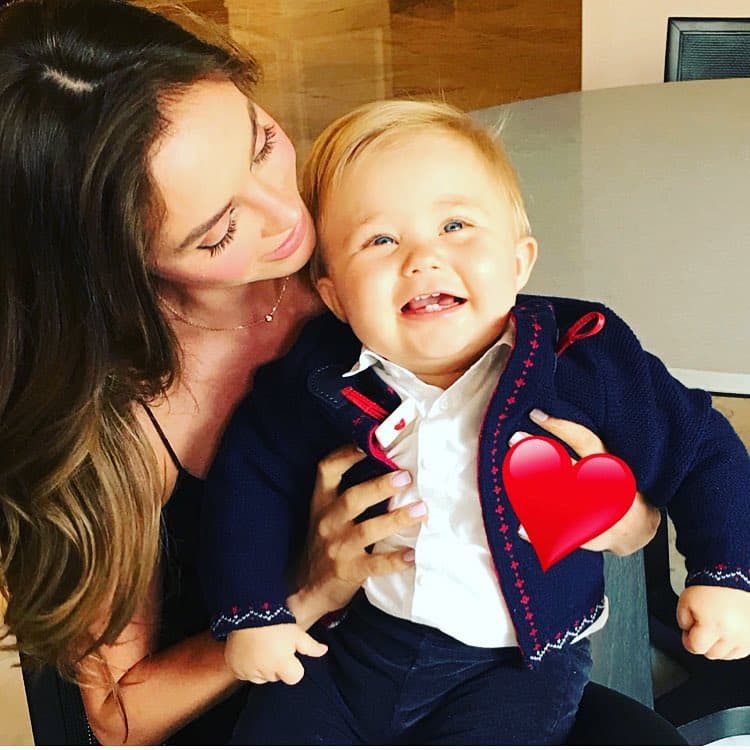 La actriz Anahí presumió una de las fotos más tiernas de su hijo Manuel