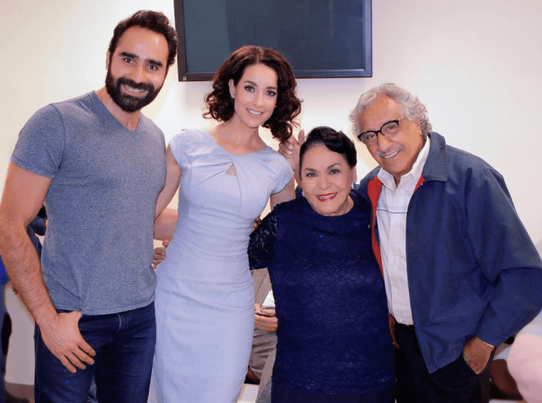 Curiosamente, tanto en 'Mi Fortuna es Amarte' como en 'Mi marido tiene más familia', Montero compartió créditos con Susana González, quien es su pareja sentimental desde hace una década.
