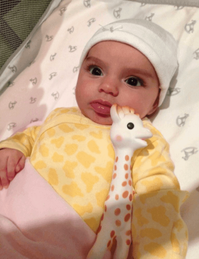 Aitana nació el 4 de agosto de 2014 en un hospital de Los Ángeles, luego de 26 horas en labor de parto de su mamá Alessandra Rosaldo.