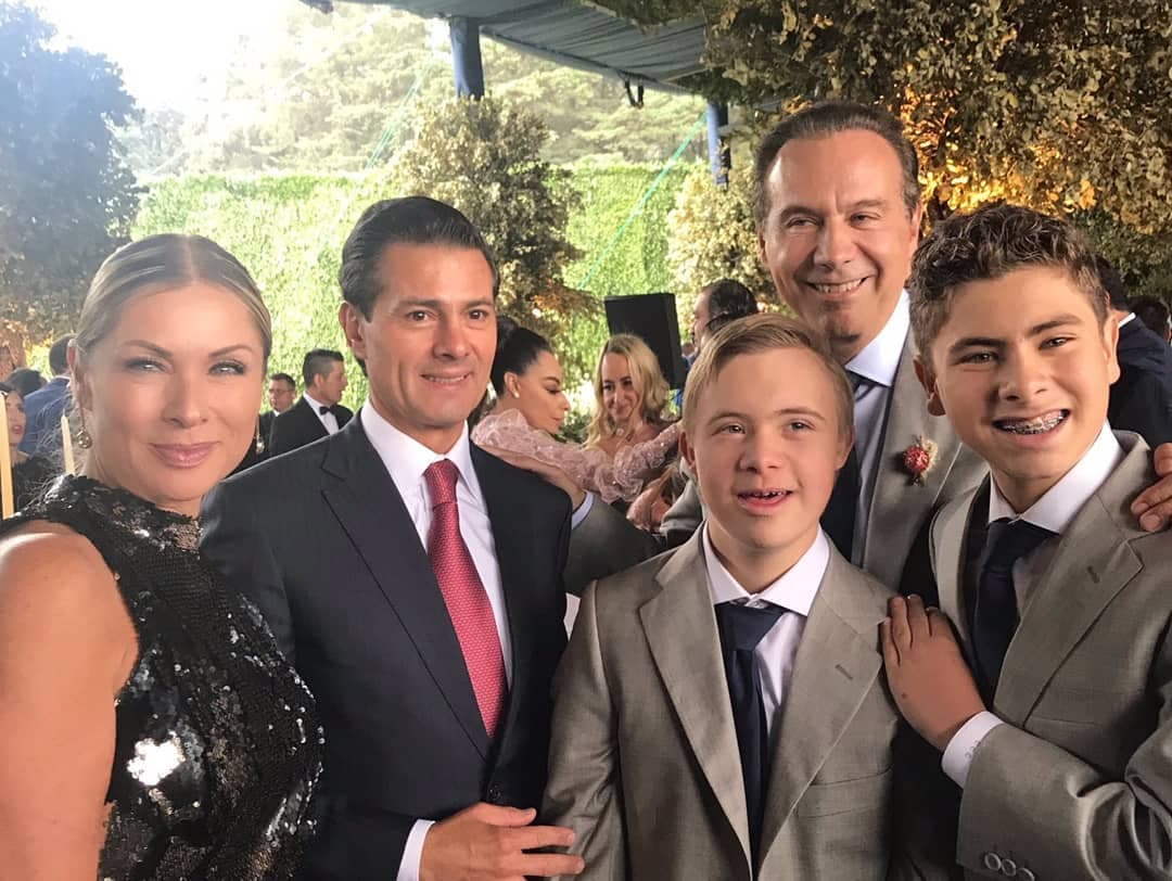 Sin embargo, parece que la relación entre Yadhira Carrillo y Leticia Calderón ha ido mejorando con los años y es que las actrices coincidieron en la boda de Mar Collado, hija mayor del abogado. Aunque no hubo evidencia de un encuentro frontal, sí dejaron ver en redes sociales que ya pueden reunirse sin lanzar declaraciones en contra una de la otra.