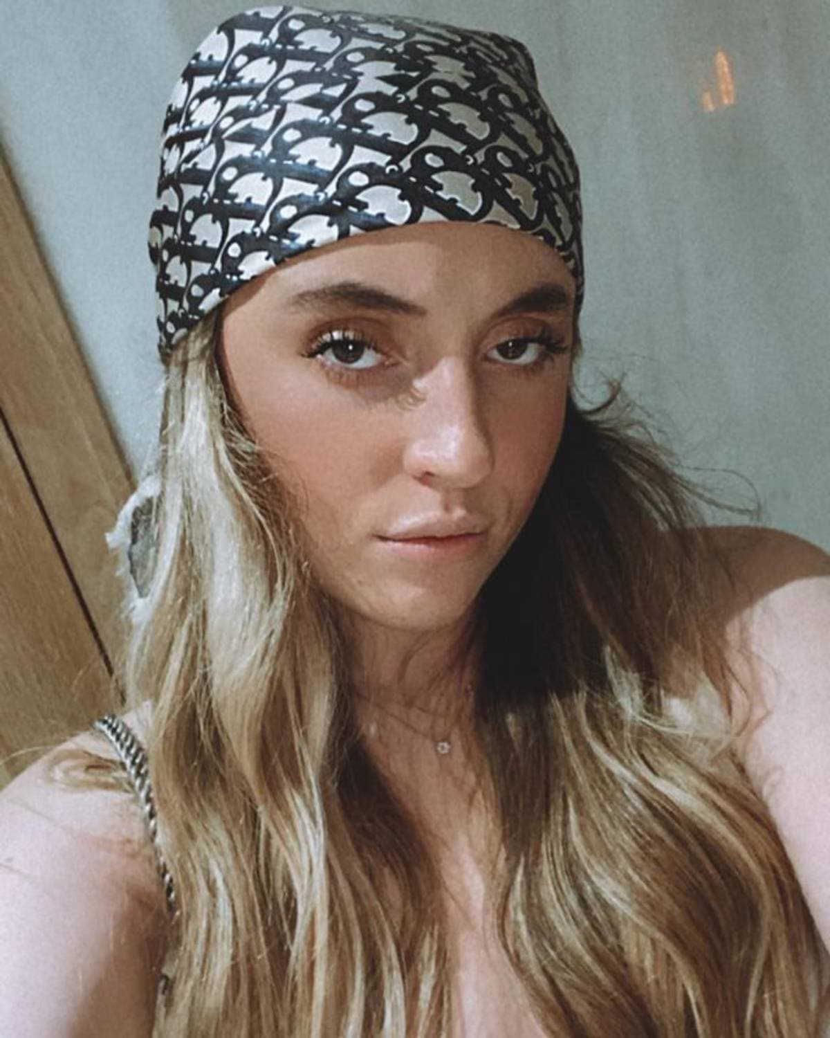 La adolescente está enfocada por completo en sus estudios, los cuales realiza en el extranjero.