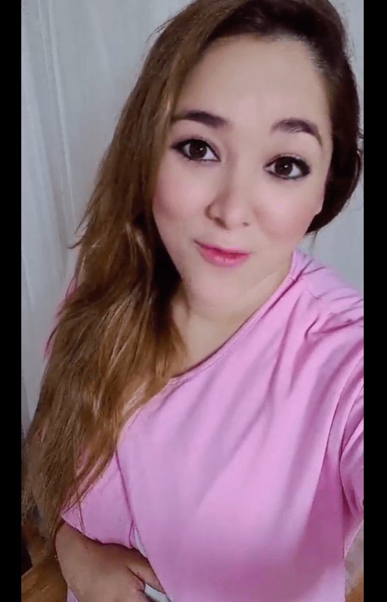 “Nos estamos adaptando a nuestra nueva vida juntos y cuando quiero responder volteo a contemplar sus manitas, sus ojitos, como respira y se me olvida el mundo entero, por eso hoy mientras mi angelito duerme quiero darles las gracias mis amores, gracias por no soltarme nunca, por ser mis cómplices y la familia extendida de mi príncipe, gracias por sus oraciones al momento que se complicaron las cosas el día que nació, gracias por todas las bendiciones que le escriben a mi hijo, como su mamá no saben lo hermoso que siento en el corazón. Bienvenido amadísimo hijo @andrenuestrobebe y gracias a todos”, finalizó.