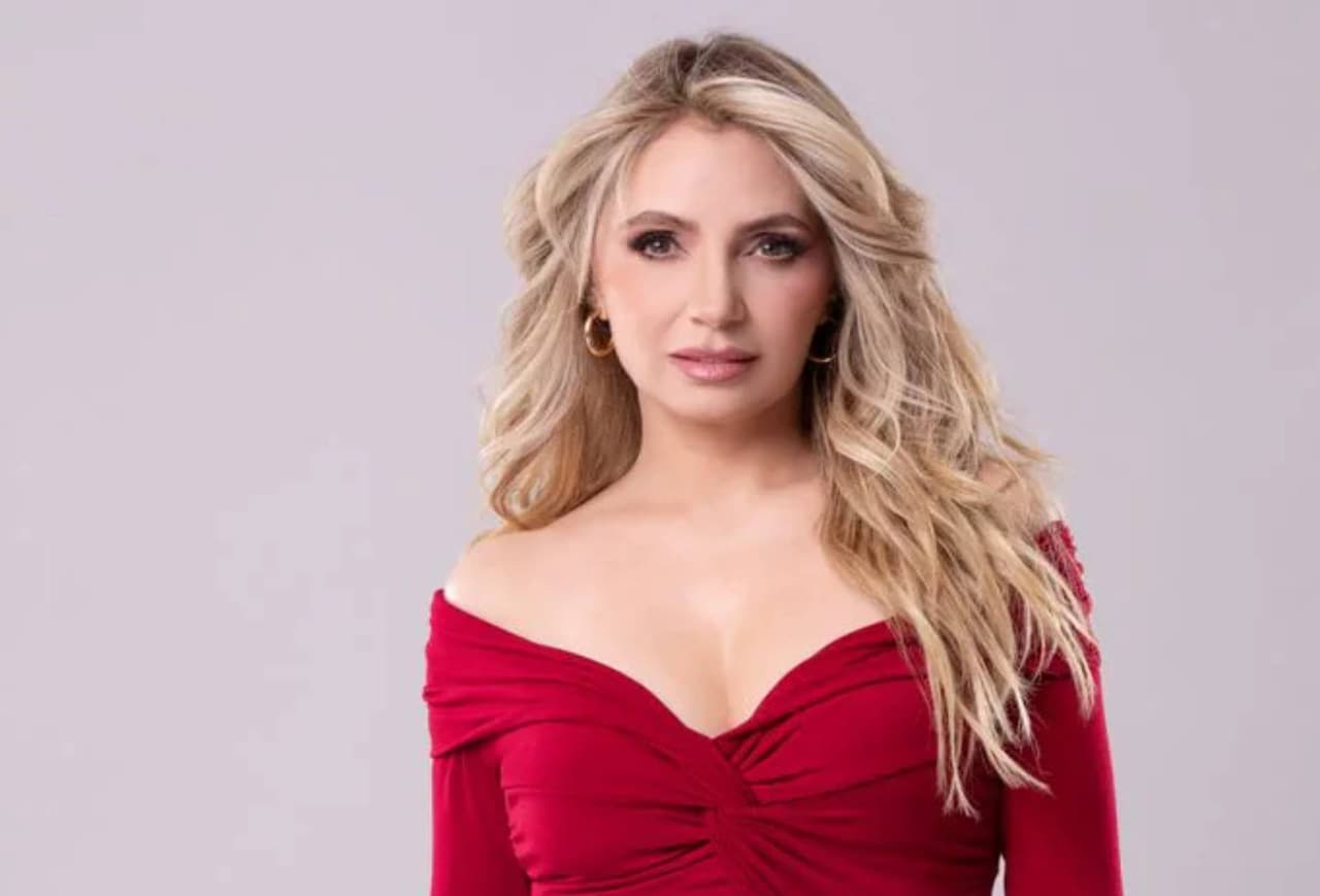 Con esa misma mirada: Te contamos todo sobre Eloísa Obregón, el personaje que rompe estereotipos