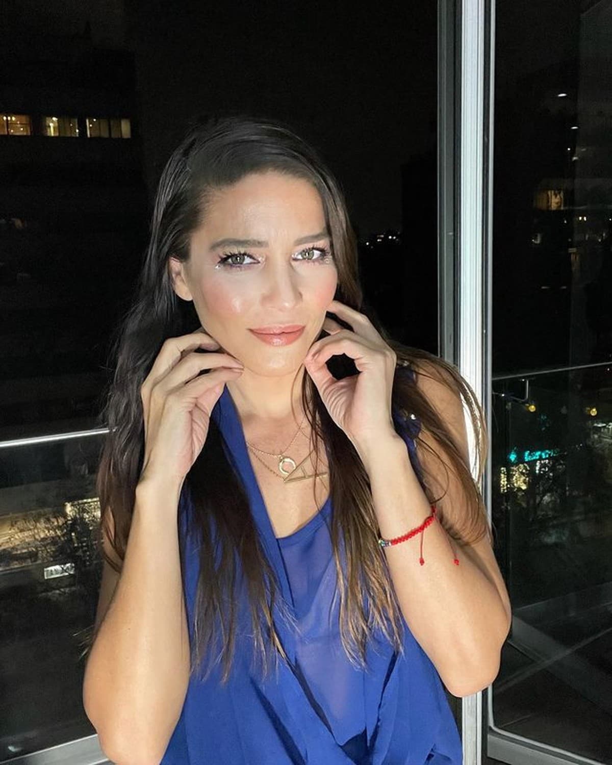 Adriana Fonseca denuncia que su mamá fue atacada por cuatro perros en un restaurante