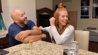 En dicho material audivisual, también aprovechó para agradecerle por el tiempo que han compartido juntos: “Amor, gracias por lo que has hecho en mí durante este tiempo, por tu sonrisa y tus abrazos en los momentos que más los necesito. Si es bella por fuera, por dentro es más”. Y, aunque no reveló la identidad de su enamorada, la atractiva joven es Giselle Soto, una reconocida cosmetóloga. ¡Conócela a continuación!
