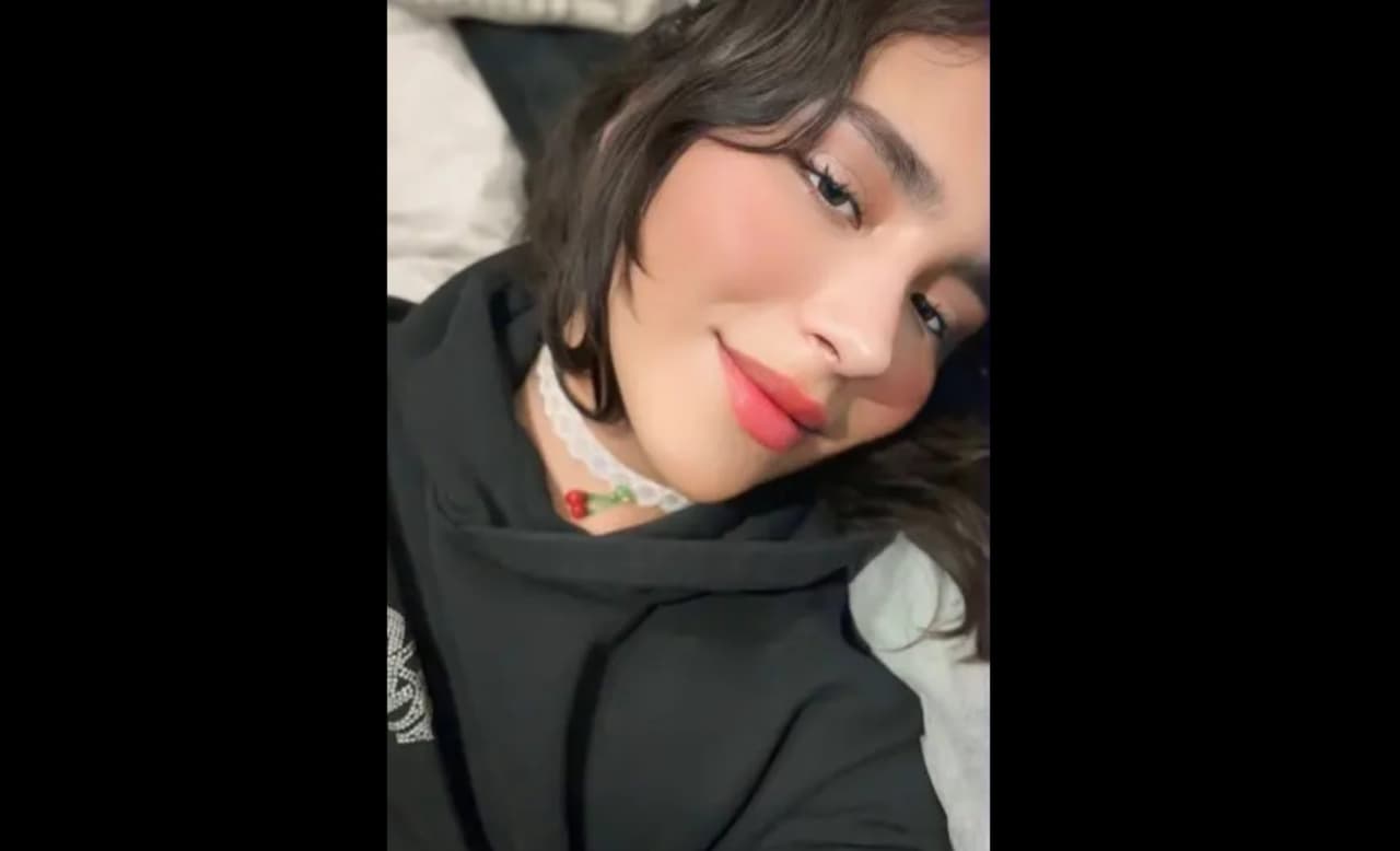 Hermana menor, Christian Nodal.