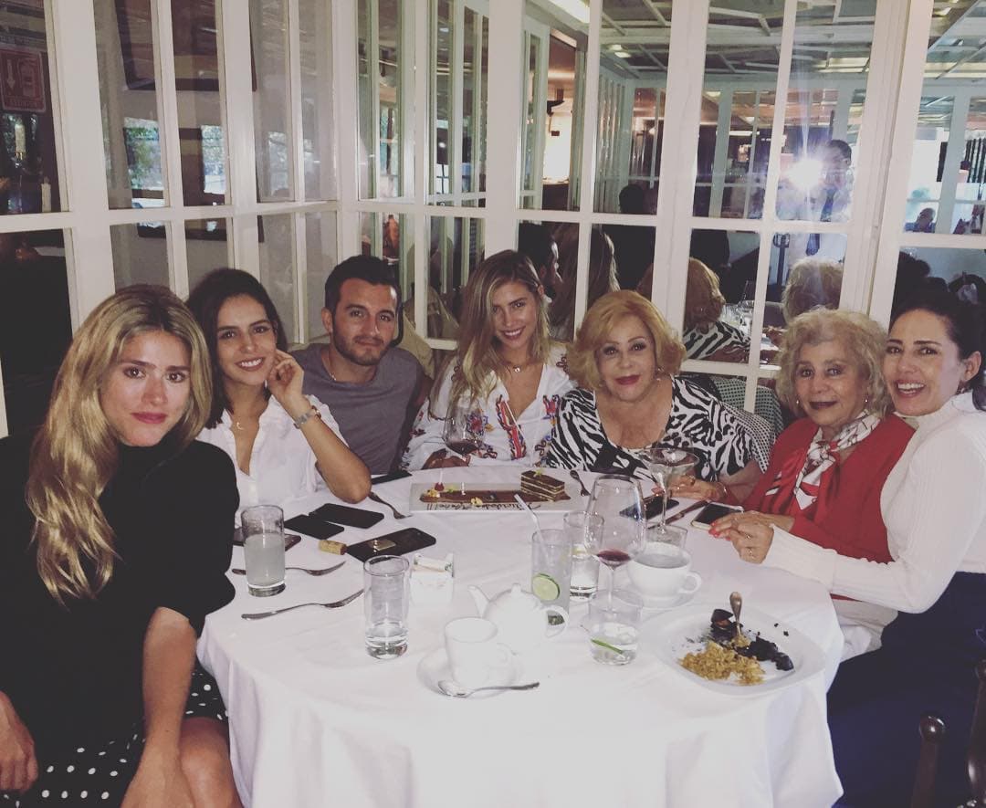 Rumores alrededor de la vida amorosa de Michelle Salas hay muchos; sin embargo, el último galán con el que se le vio a la modelo fue el venezolano de nombre Danilo Díaz, con quien aunque terminaron su relación en 2017, pasó, en 2018, su cumpleaños.