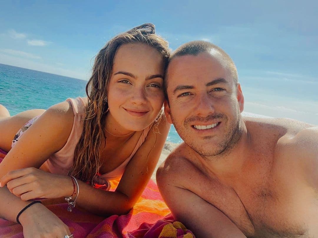 Tras convertirse en papá, Juan Diego Covarrubias exhibe romántica propuesta de matrimonio