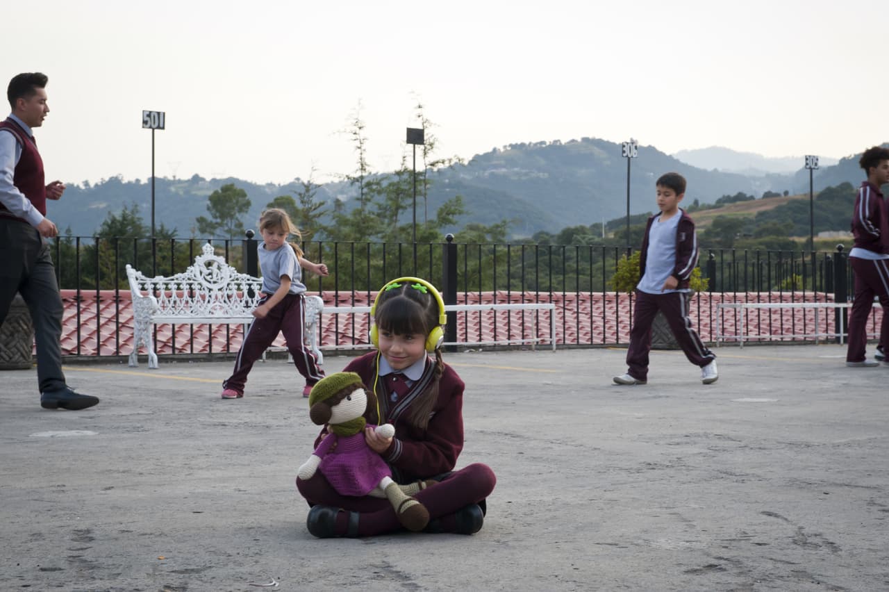 ¿Les gustaría que Lucía les lea la mente? ¡Mejor que se ponga a escuchar música clásica!