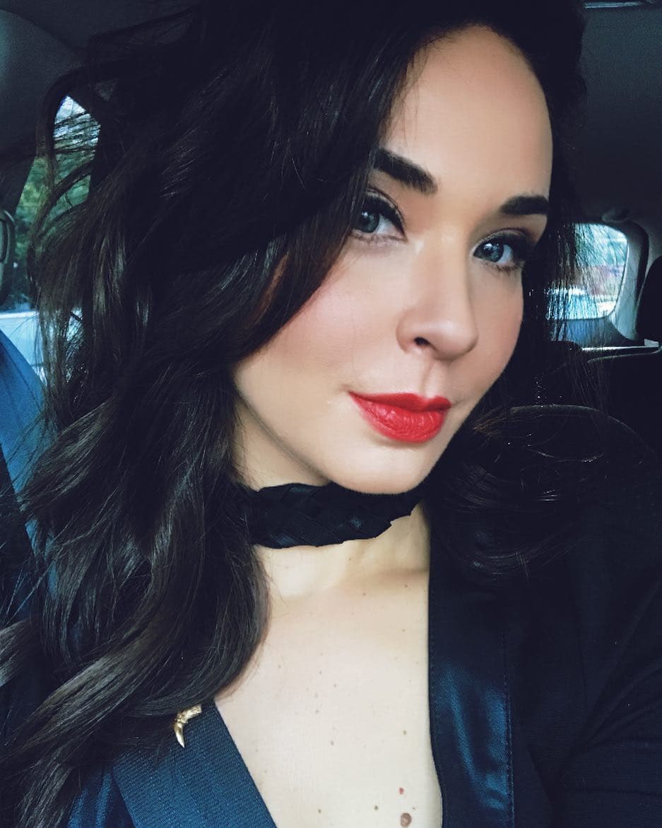 Es una notable y guapa actriz de 37 años, que hemos visto iluminar las pantallas mexicanas.