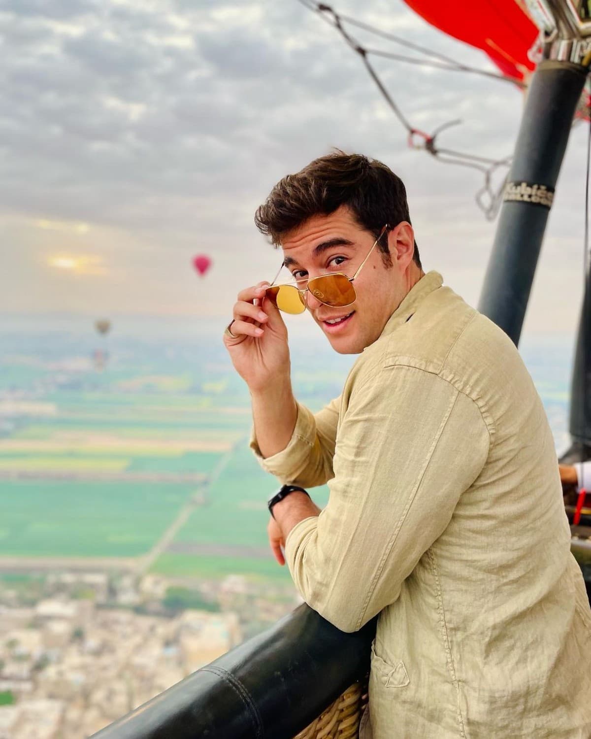 El protagonista de 'Contigo sí' se encuentra de viaje por Egipto.