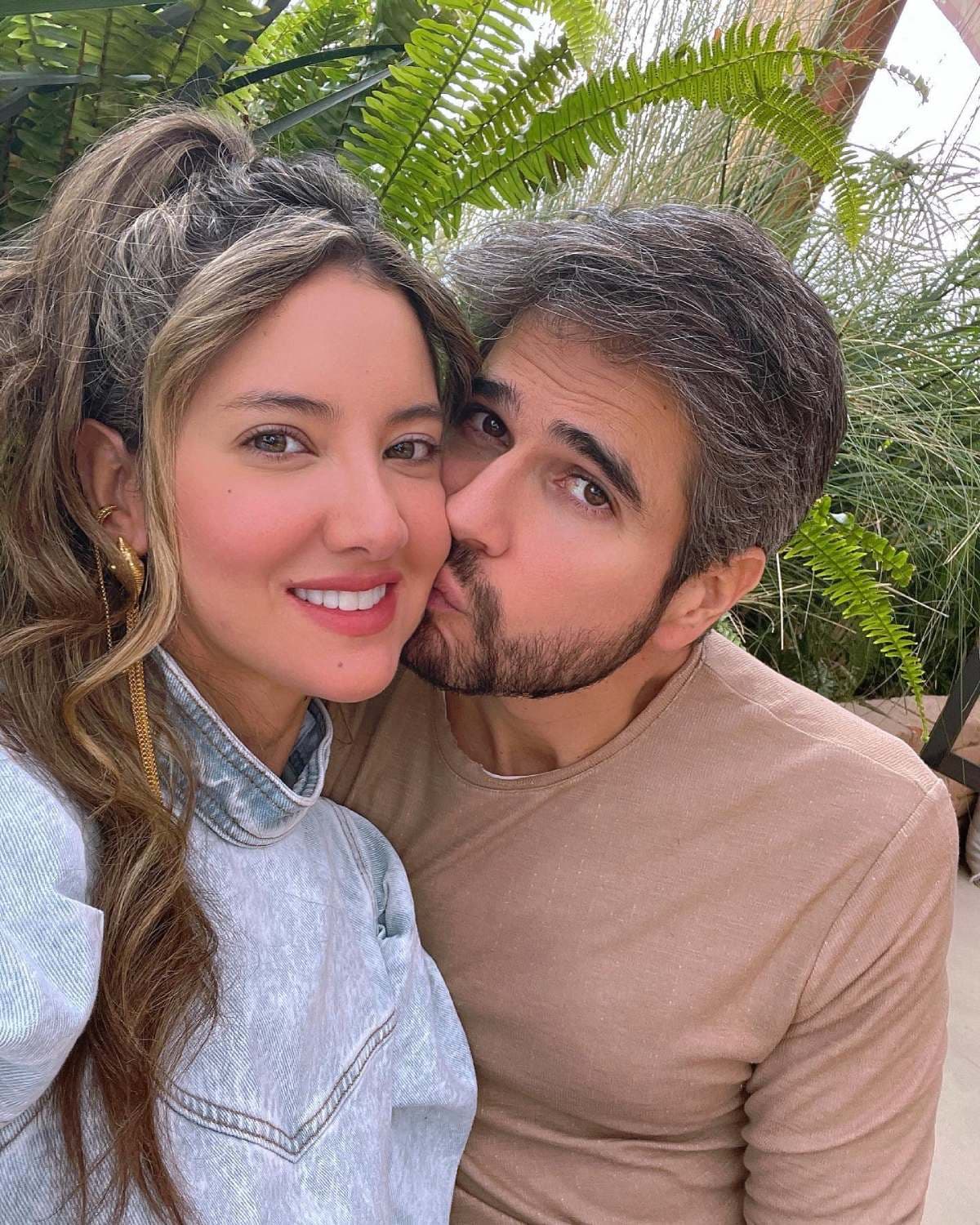 El actor se solidarizó con Daniella Álvarez, quien no pudo contener las lágrimas