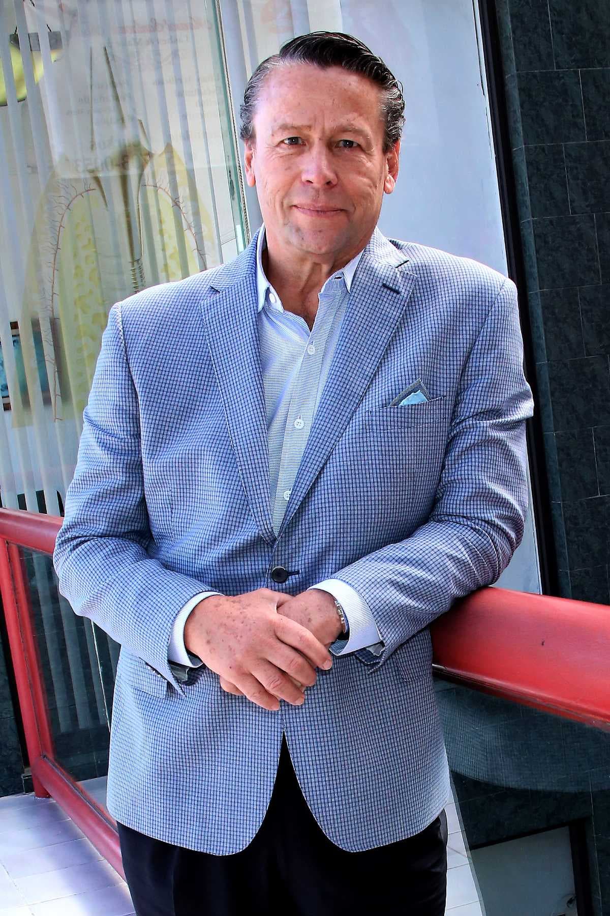 Alfredo Adame arremete, sin tregua, contra sus hijos: “me robaron”