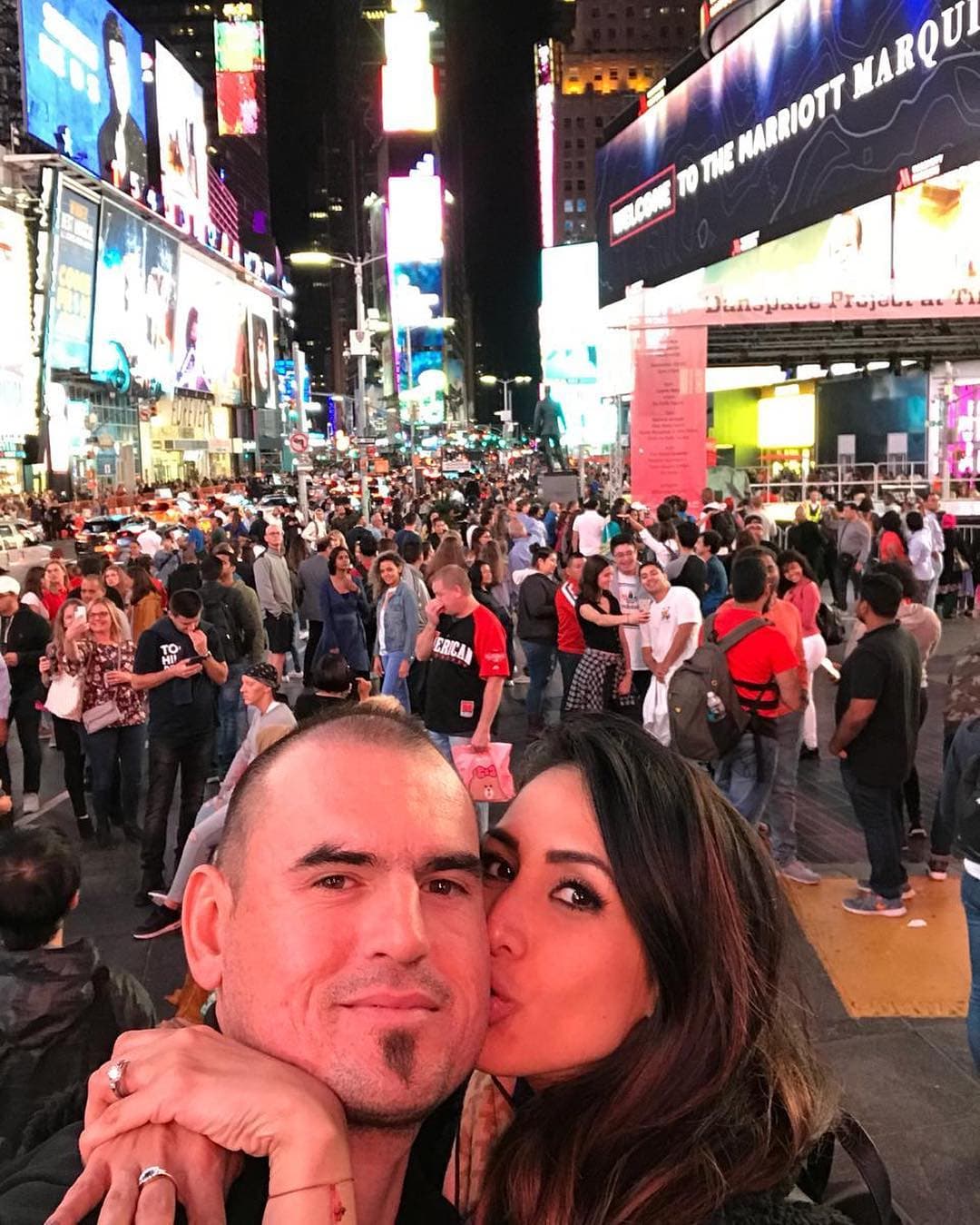 Cynthia Urías celebra su cumpleaños con el amor de tu vida