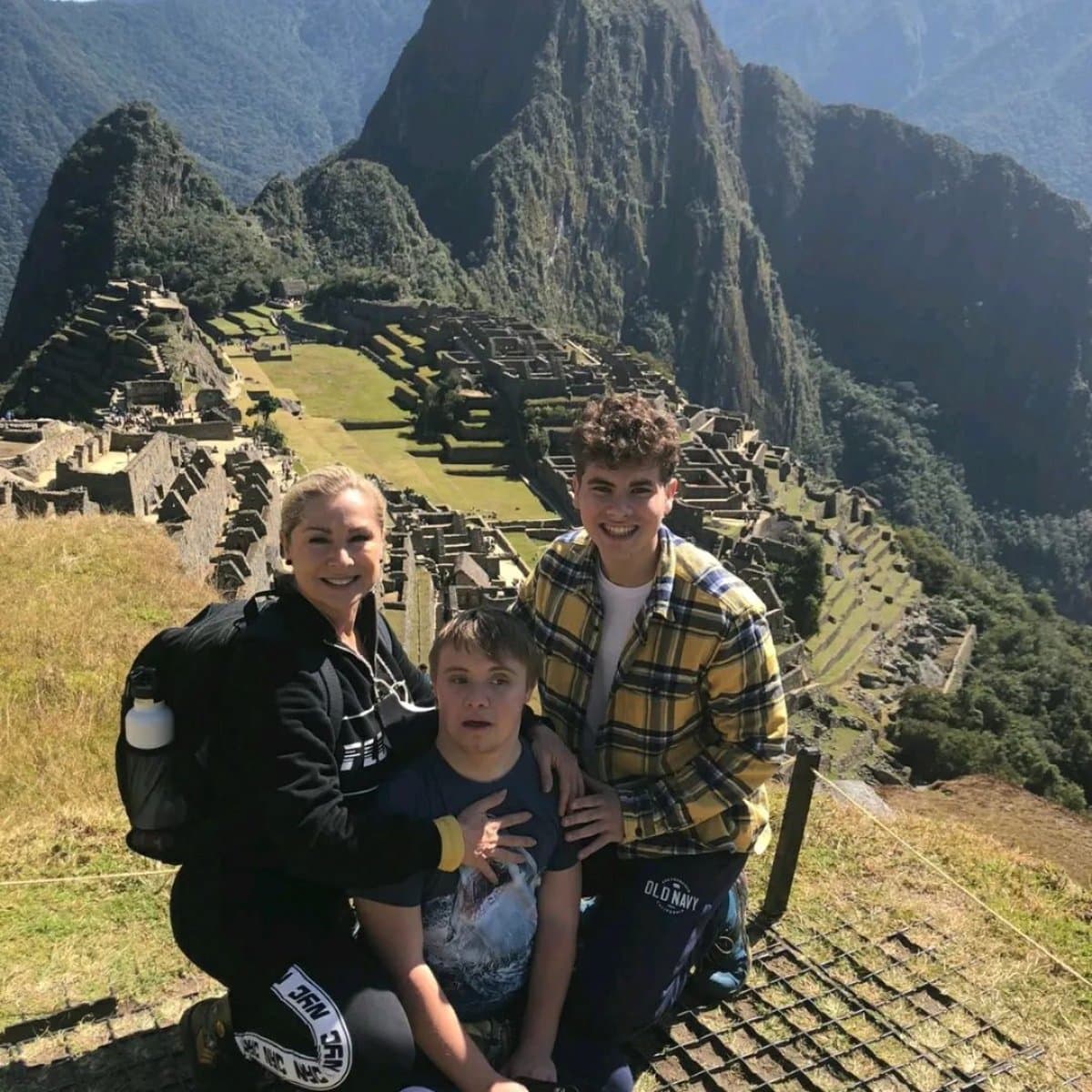 La actriz publicó las imágenes junto a Luciano y Carlo en redes sociales